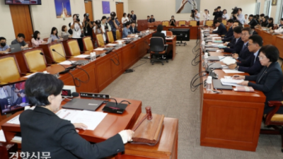 [경향신문] 민주당, 일부 상임위 가동…“채 상병 특검법·방송3법 우선 처리”